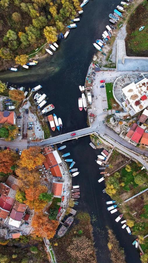 Eco Villas Merak Virpazar Exteriör bild