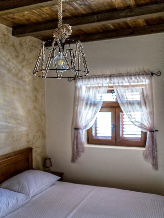 Eco Villas Merak Virpazar Exteriör bild