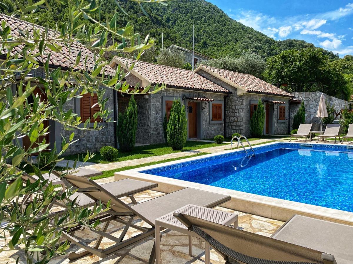Eco Villas Merak Virpazar Exteriör bild