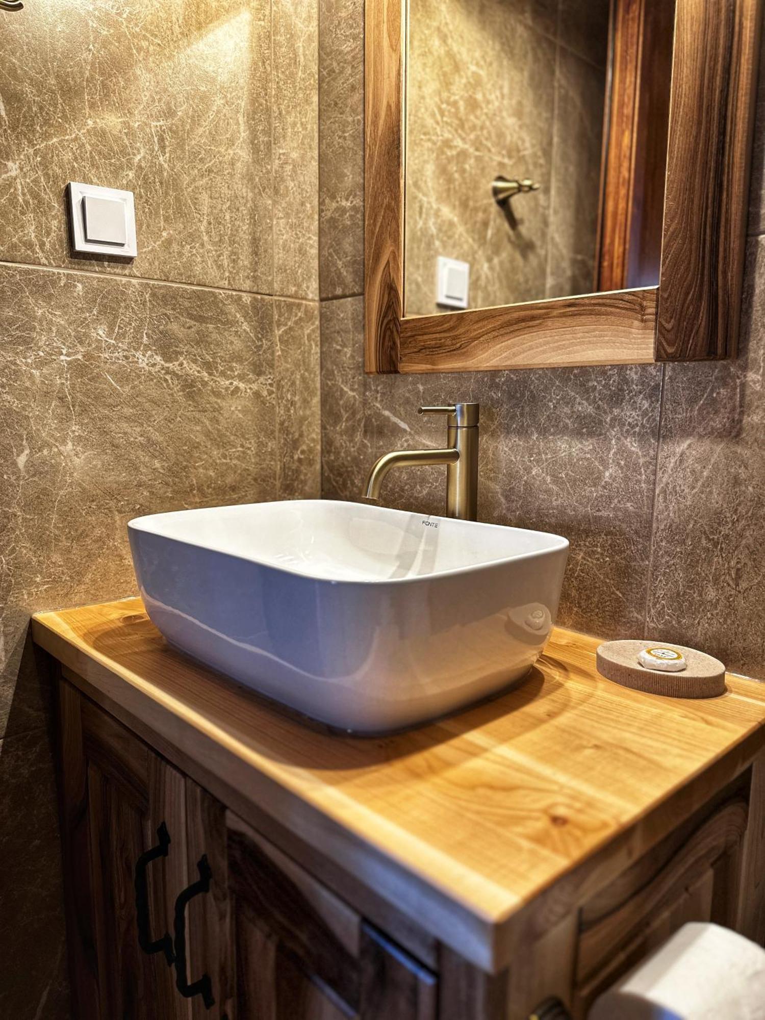 Eco Villas Merak Virpazar Exteriör bild